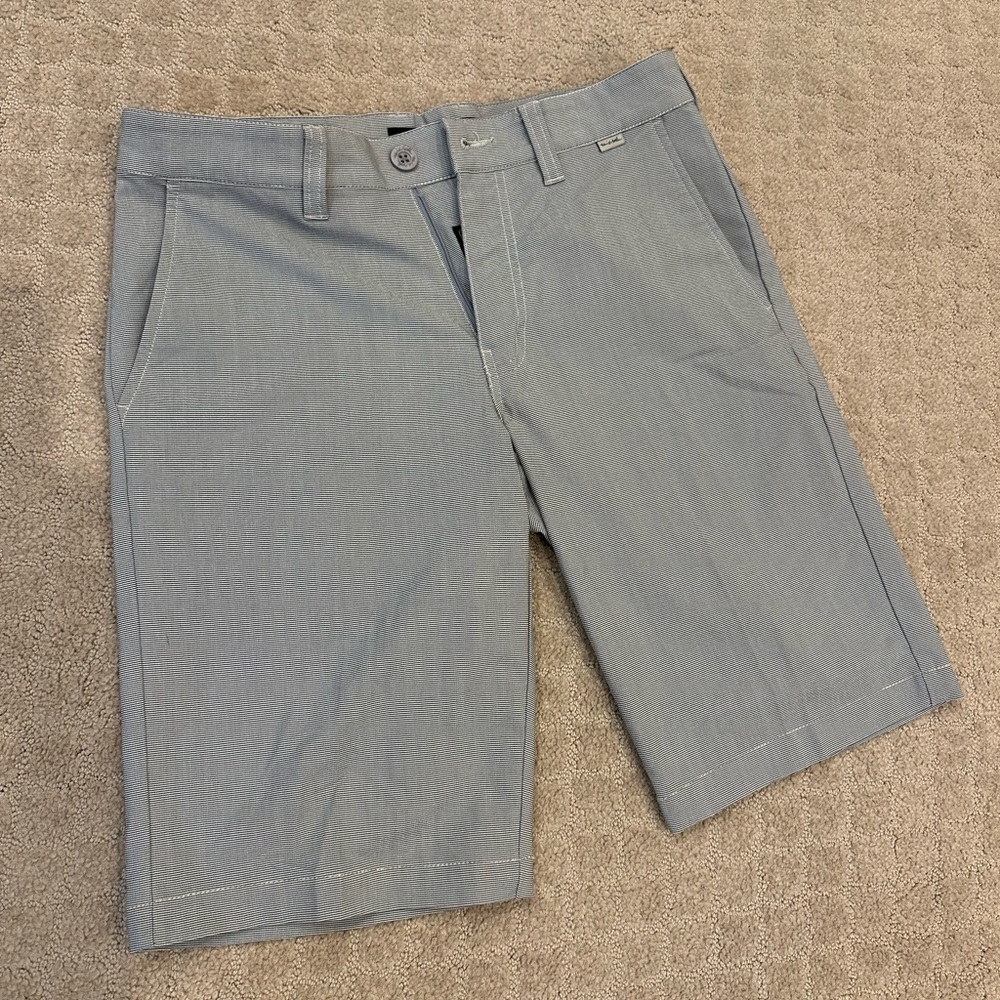 Travis Mathew navy stripe golf shorts sz 30